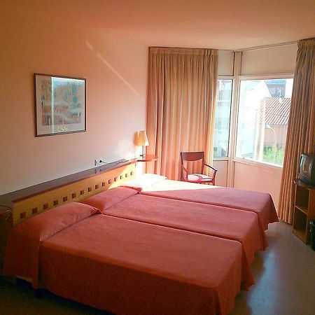 Hotel Montmelo Exterior photo