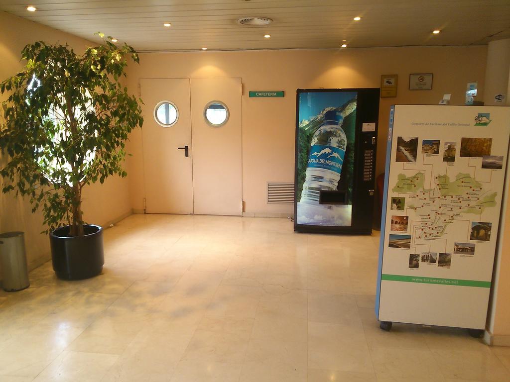 Hotel Montmelo Exterior photo