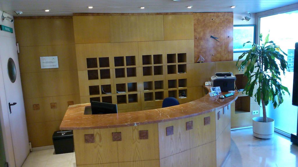 Hotel Montmelo Exterior photo