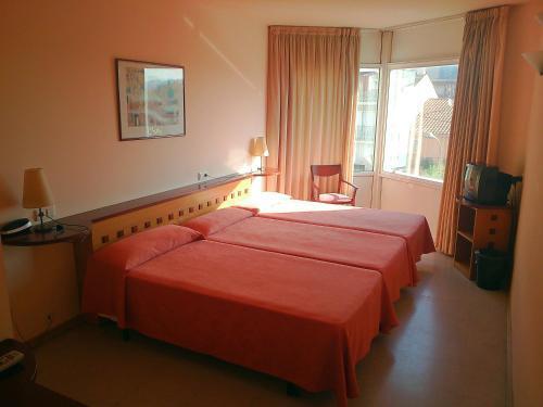 Hotel Montmelo Exterior photo